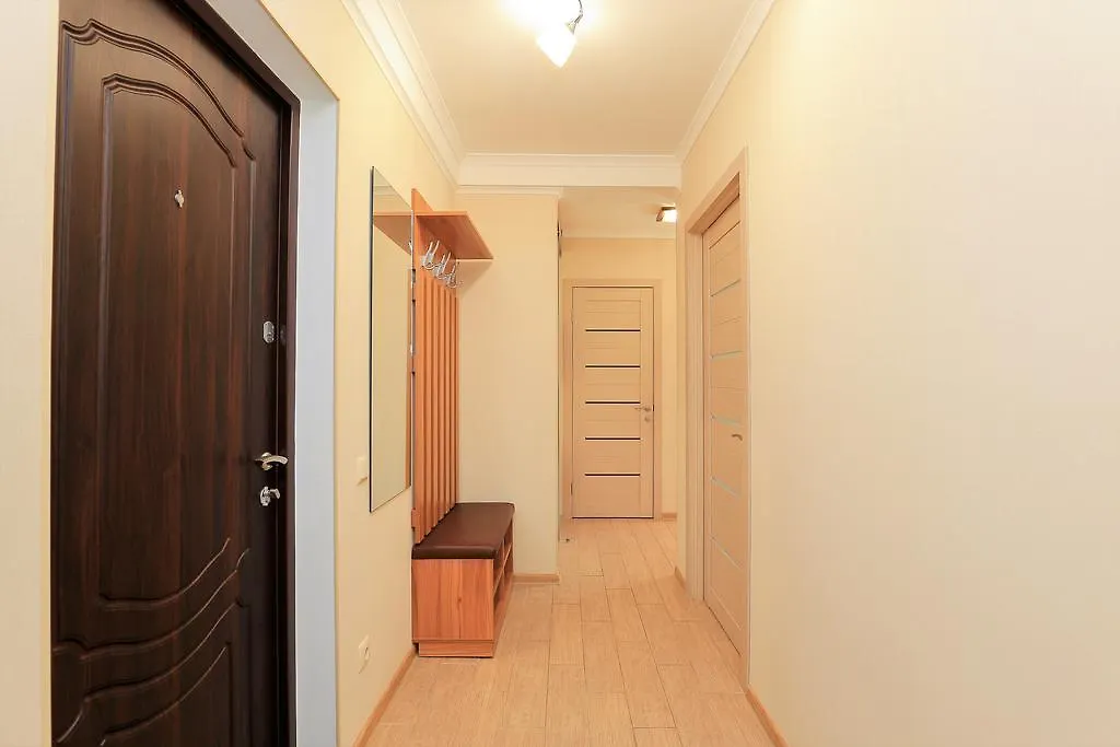 Apartment On Obolonskiy Prospect 16V Kijev